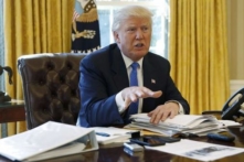 Ông Trump muốn cải cách thuế sau thất bại y tế