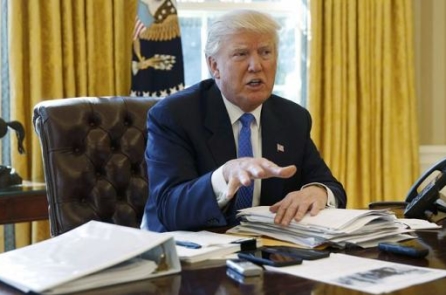 Donald Trump: Obama chịu trách nhiệm cho việc Trung Quốc quân sự hóa biển Đông