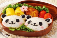 Học người Nhật làm những hộp cơm bento đầy màu sắc cho con