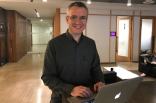 Chủ tịch Uber rời khỏi công ty trước những bê bối dồn dập