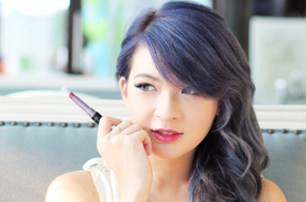 Kỹ thuật thoa son giúp son lâu trôi dù ăn uống cả ngày