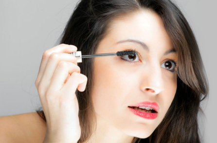 10 cách trang điểm để có đôi mắt to tròn thu hút