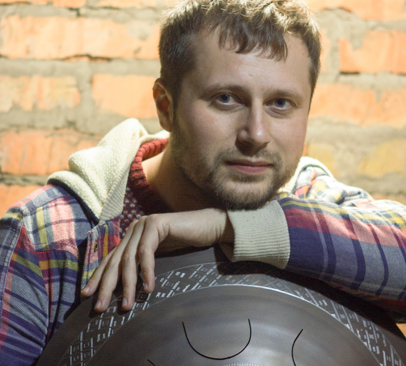 Nghệ sĩ Ukraine - Dmitriy Gubarev. (Ảnh: Guda Drum)