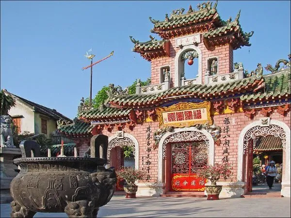 Hội quán Phước kiến (Ảnh qua wikipedia.org)