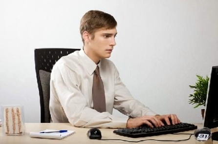 Vì sao làm việc bên ngoài dù ồn ào nhưng lại tập trung hơn trong văn phòng?