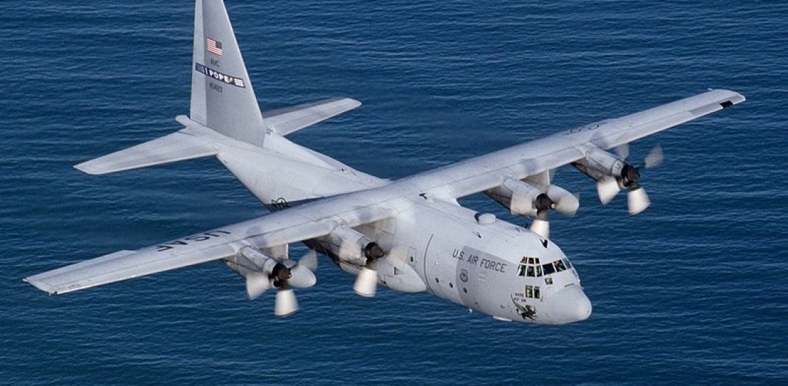 Máy bay C-130