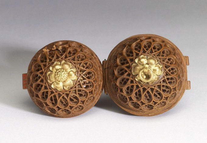 Phần nắp của hạt. (Ảnh: The Walters Art Museum, Baltimore)