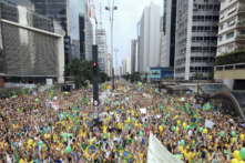 Brazil: 35.000 người biểu tình đòi cách chức Tổng thống