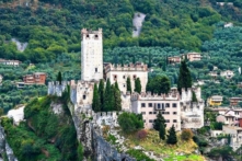 Italy đang tặng miễn phí hàng trăm lâu đài và tòa nhà cổ