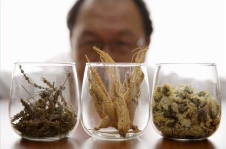 5 điểm khác biệt giữa hai nền y học Đông và Tây