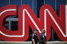 Ba nhà báo CNN viết sai sự thật về cố vấn của Trump xin từ chức