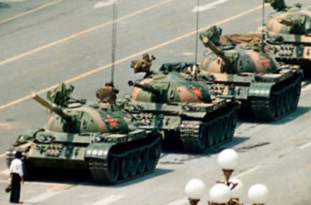 “Tôi muốn được sống đúng như một con người!”