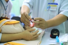 Thực hiện dự án 1,2 triệu USD để giảm mù lòa và nâng cao thị lực ở trẻ