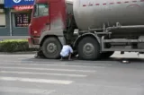 woman hit by truck begs driver not to run her over 05