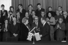 Lật lọng, Trung Quốc nói Tuyên bố khi nhận lại Hồng Kông từ Anh Quốc không có giá trị