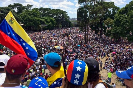 Venezuela: Dân chủ hay là chết