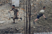 Bắc Hàn đang bán ‘nô lệ lao động’ sang Nga để lấy tiền