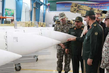 Iran tăng cường sản xuất tên lửa, yêu cầu Mỹ thả tù nhân