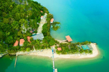 UBND huyện Vân Đồn: Sẽ cưỡng chế 5 khu nghỉ dưỡng trái phép trên vịnh Bái Tử Long