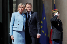 Dân Pháp phản đối Tổng thống Macron bổ nhiệm vợ giữ vai trò chính thức trong chính phủ