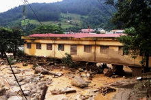 Tin cảnh báo mưa lớn cục bộ tại vùng núi Bắc Bộ