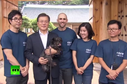 Chú chó được giải cứu khỏi lò mổ trở thành “đệ nhất cún cưng” của tân Tổng thống Hàn Quốc