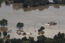 Tổng thống Trump yêu cầu Quốc hội duyệt chi 7,9 tỷ USD khắc phục hậu quả bão Harvey