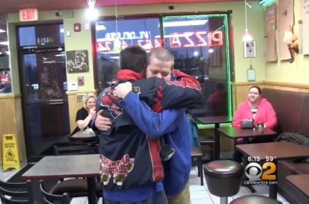 Cửa hàng pizza đặc biệt ở Mỹ giúp thay đổi cuộc đời người đàn ông muốn tự sát