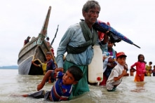 Myanmar: Hàng ngàn người Hồi giáo Rohingya trốn chạy sang Bangladesh