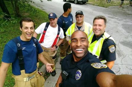 Những nghĩa cử đầy tình người gây xúc động khi siêu bão Irma quét qua Florida