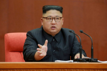 Vì sao Kim Jong-un thay đổi thái độ, tỏ ra nhún nhường trước Trung Quốc?