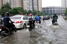 Đề xuất dùng sà lan di động lắp ‘siêu bơm’ chống ngập TP.HCM