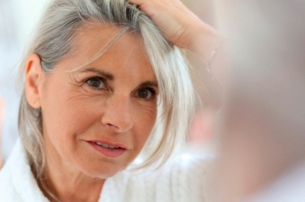 Vị trí tóc bạc tiết lộ điều gì về trạng thái sức khoẻ của bạn?