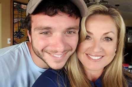 Vợ của nạn nhân trong vụ thảm sát Las Vegas: “Anh ấy đã hy sinh tính mạng để cứu tôi”