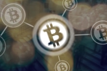 Hôm nay, cầm 1 Bitcoin bạn có thể đổi lấy những gì?