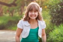 Cô bé trải nghiệm ‘lên thiên đường’ và khỏi bệnh thần kỳ sau khi bị rơi vào hốc cây