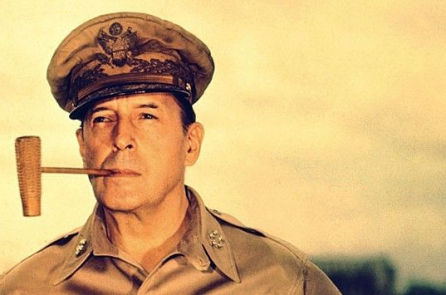 Tướng Douglas MacArthur: Một trong 12 người khai sáng nước Nhật