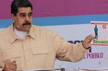 Venezuela: Tổng thống Maduro muốn tạo tiền điện tử để đối phó khủng hoảng