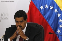 Venezuela dùng máy bay chở vàng đi bán cho UAE lấy tiền mặt