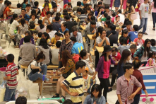 Ngành dịch vụ ăn uống phát triển mạnh – Liệu thói quen sinh hoạt của người Việt có thay đổi?