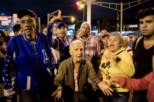 Dân Venezuela biểu tình vì thiếu thịt lợn, ông Maduro đổ tội cho Bồ Đào Nha