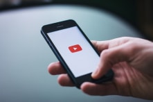 Youtube mạnh tay cắt quảng cáo video, các chủ kênh ‘than trời’