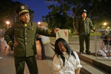 Bao nhiêu quan to Trung Quốc bức hại Pháp Luân Công “ngã ngựa” trong năm 2017?