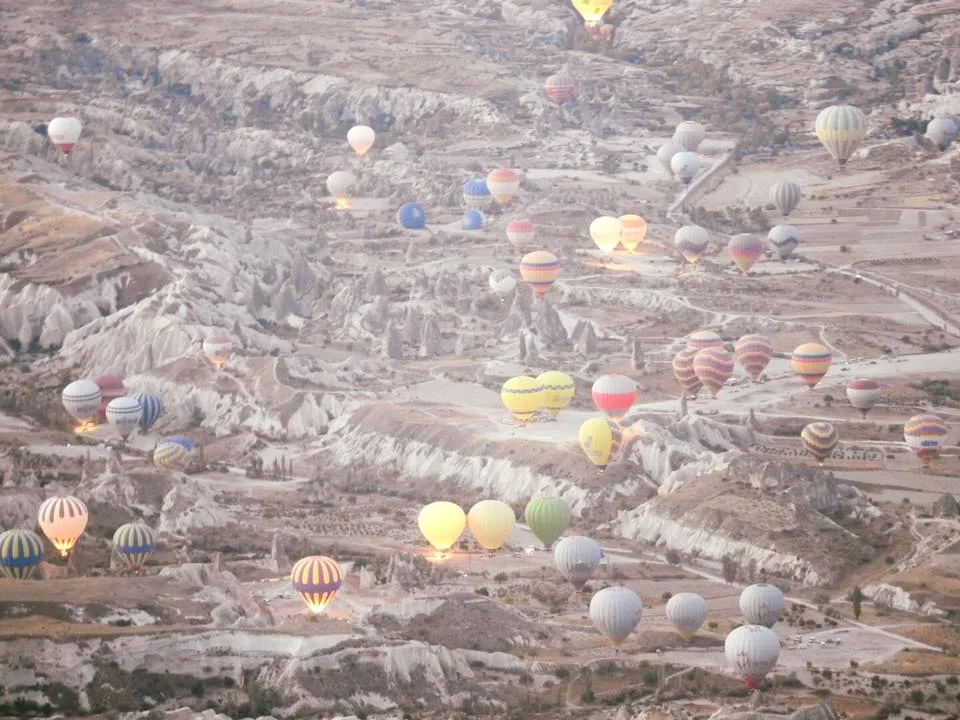 Bay khinh khí cầu ở Cappadocia: