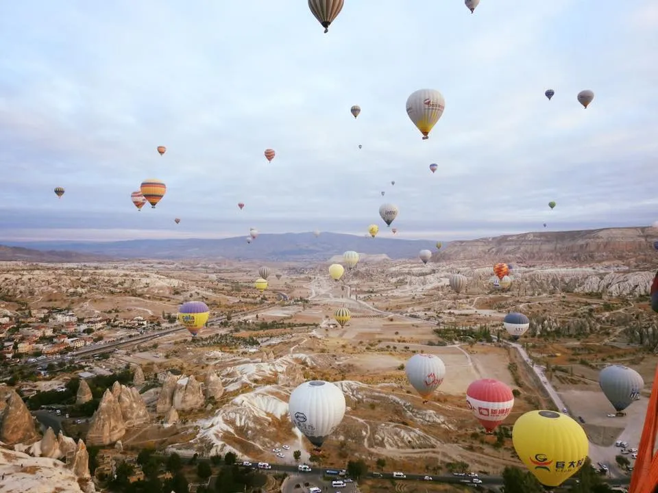 Bay khinh khí cầu ở Cappadocia: