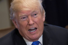 Trump: Cắt viện trợ nước nào từ chối nhận lại người bị Mỹ trục xuất