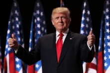 Ông Trump tăng điểm tín nhiệm sau các tin tốt về tăng trưởng kinh tế