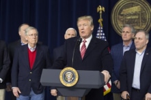 Khảo sát mới đánh giá vai trò của Tổng thống Trump với nền kinh tế Mỹ