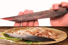 Món cá khô cứng nhất thế giới của Nhật Bản có thể mài thành dao sắc bén