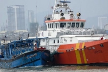 Cứu nạn 11 thuyền viên tàu cá Đà Nẵng gặp nạn trên biển